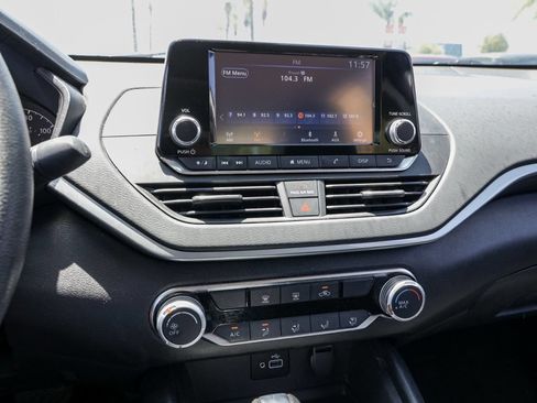 Used 2024 Nissan Altima 2.5 S FWD image 26