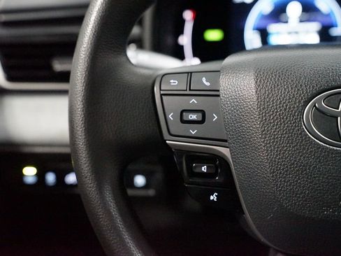 Certified 2025 Toyota Camry LE image 14