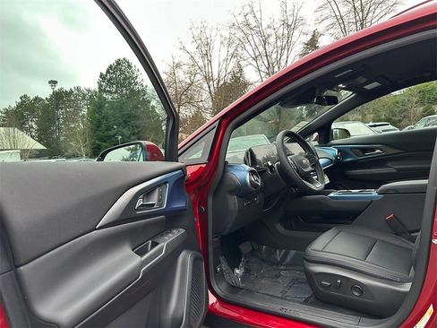 New 2026 Chevrolet Equinox EV LT image 20