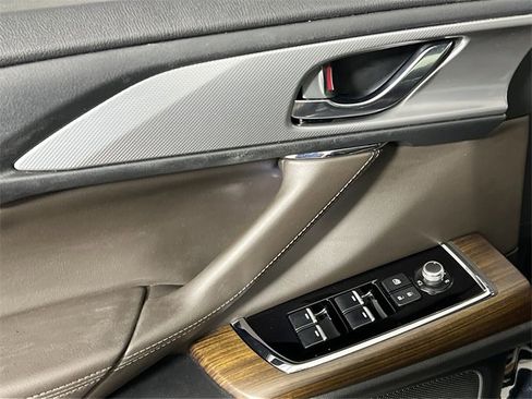 Used 2022 MAZDA CX-9 Signature image 14