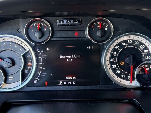 Used 2017 RAM 1500 Laramie image 17