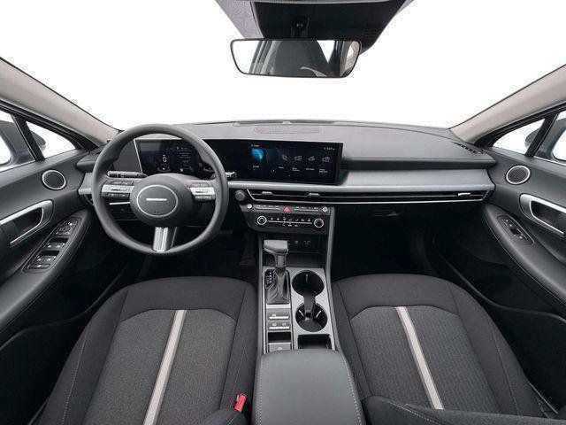 Certified 2026 Hyundai Sonata SE FWD image 16