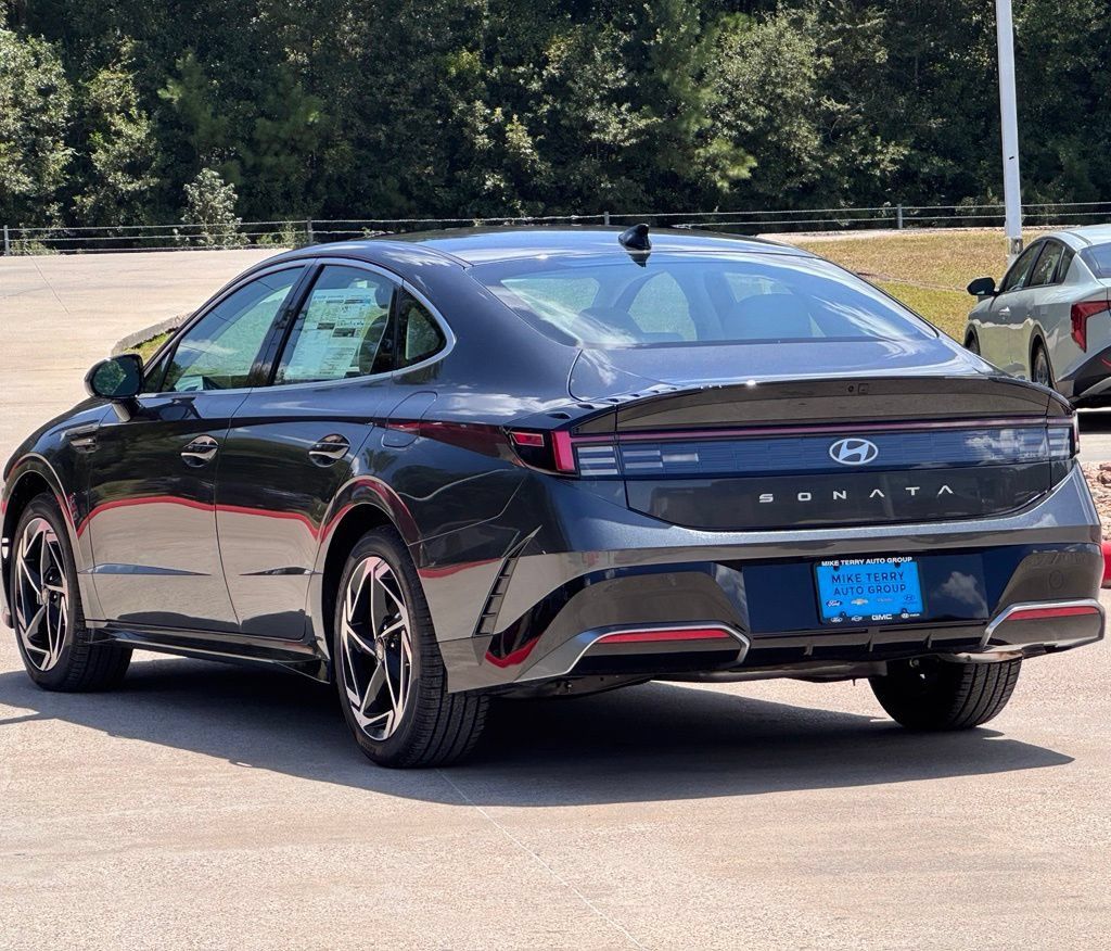 New 2026 Hyundai Sonata SEL FWD image 12