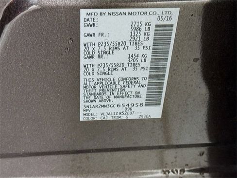 Used 2016 Nissan Pathfinder Platinum image 34