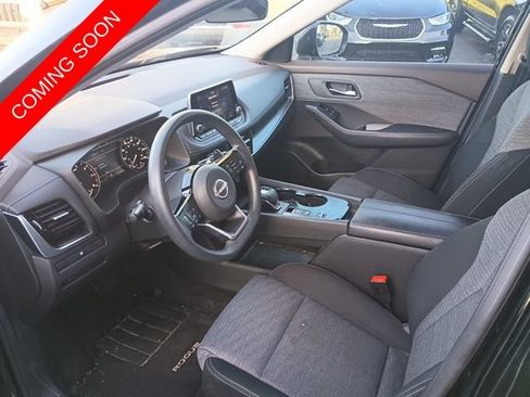 Used 2022 Nissan Rogue SV FWD image 9