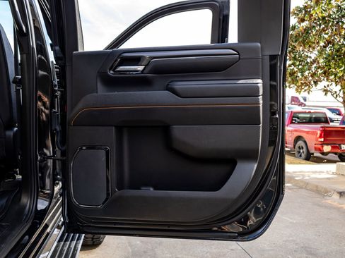 Used 2024 GMC Sierra 3500 AT4 w/ AT4 Premium Plus Package image 38