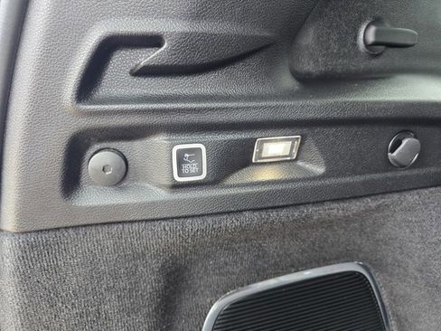 Used 2021 Jeep Grand Cherokee L Overland w/ Luxury Tech Group IV image 32