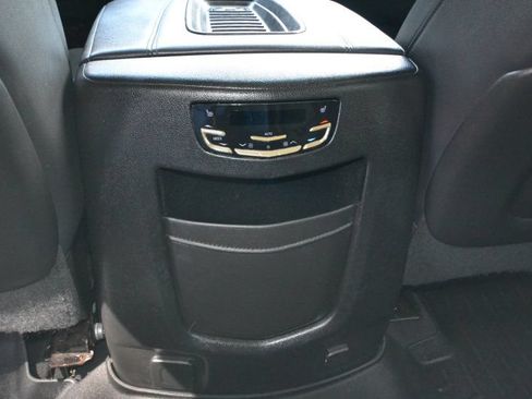 Used 2018 Cadillac Escalade Luxury AWD/4WD image 33