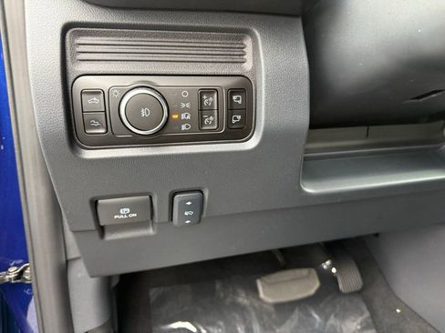 New 2026 Ford F250 Platinum AWD/4WD image 16