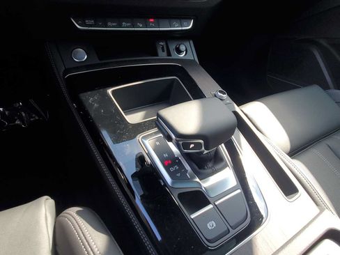 Certified 2023 Audi Q5 2.0T Prestige w/ Prestige Package AWD/4WD image 25