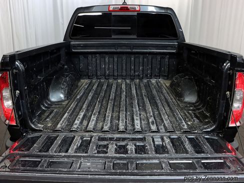 Used 2016 GMC Canyon SLE w/ SLE Convenience Package image 28