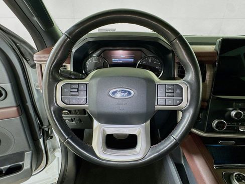 Used 2024 Ford Expedition Max Limited AWD/4WD image 9
