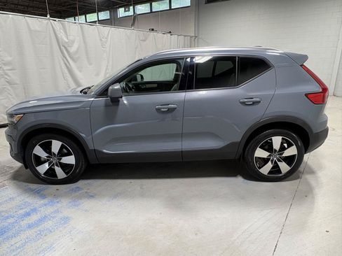 Used 2020 Volvo XC40 T5 Momentum AWD/4WD image 18