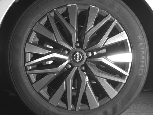 Used 2025 Nissan Altima 2.5 SV image 12