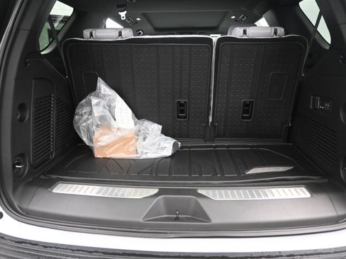 New 2026 Chevrolet Tahoe Premier RWD image 21