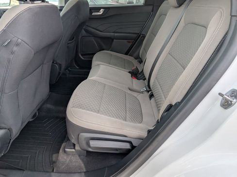 Used 2021 Ford Escape SE image 10