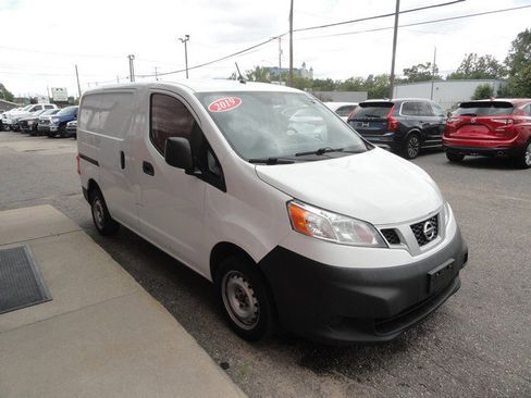 Used 2019 Nissan NV200 S image 5