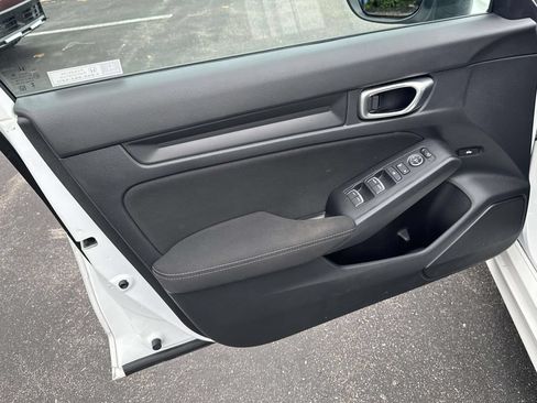 Used 2023 Honda Civic Sport image 13