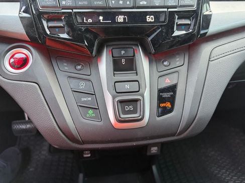 Used 2024 Honda Odyssey Sport image 12