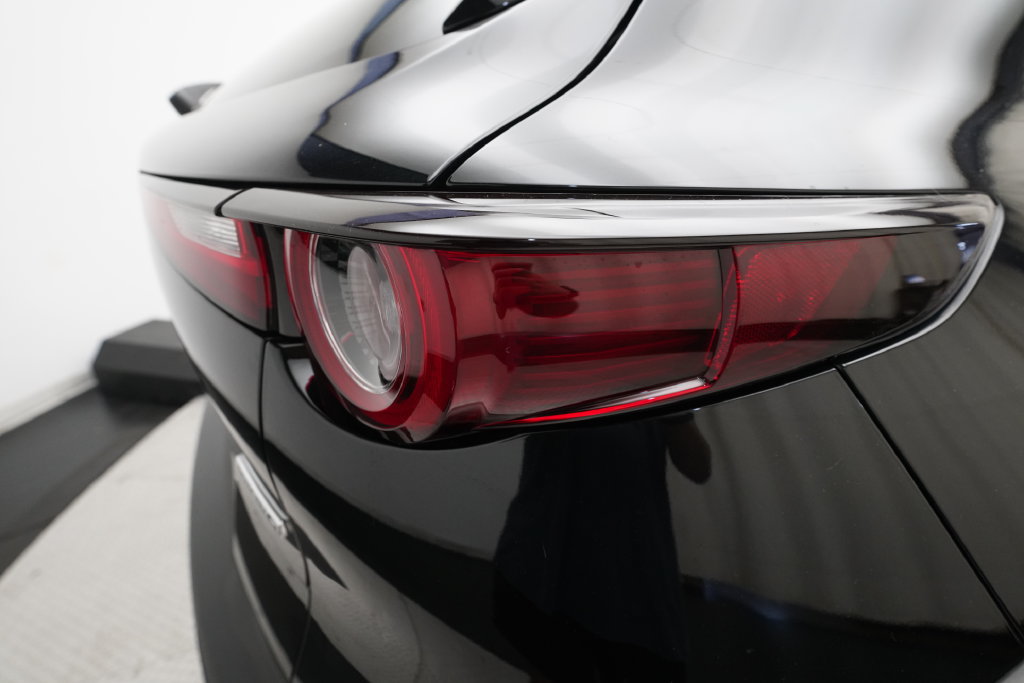 Certified 2024 MAZDA CX-30 AWD 2.5 S w/ Preferred Package image 32