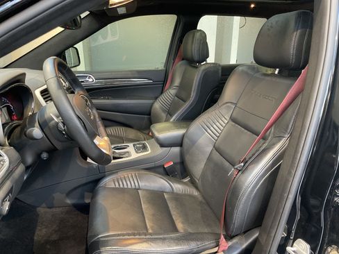 Used 2018 Jeep Grand Cherokee Trackhawk AWD/4WD image 18
