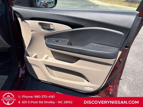 Used 2022 Honda Pilot Touring image 40