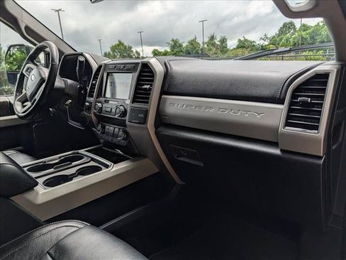 Used 2019 Ford F250 Lariat w/ Chrome Package AWD/4WD image 16
