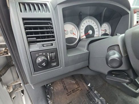 Used 2005 Dodge Dakota SLT w/ Interior Convenience Group image 11