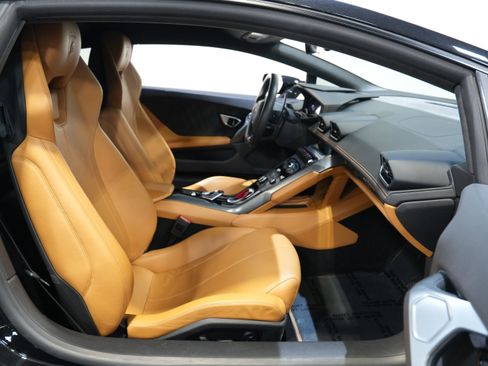 Used 2015 Lamborghini Huracan LP 610-4 AWD/4WD image 29