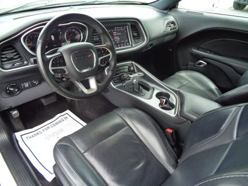 Used 2018 Dodge Challenger R/T Plus image 7