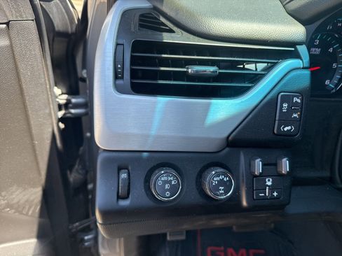 Used 2019 GMC Yukon SLT w/ Premium Edition AWD/4WD image 15