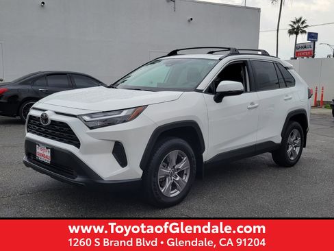 Certified 2022 Toyota RAV4 XLE image 1