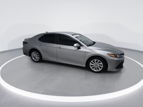 Used 2022 Toyota Camry LE w/ Convenience Package AWD/4WD image 2