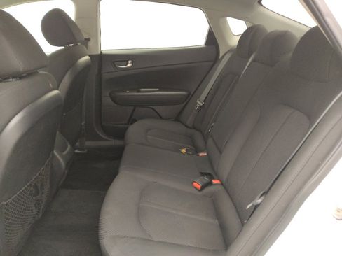 Used 2019 Kia Optima LX FWD image 18