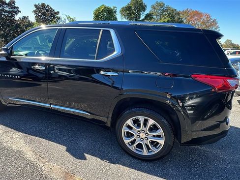 Used 2020 Chevrolet Traverse Premier w/ LPO, Floor Liner Package image 7