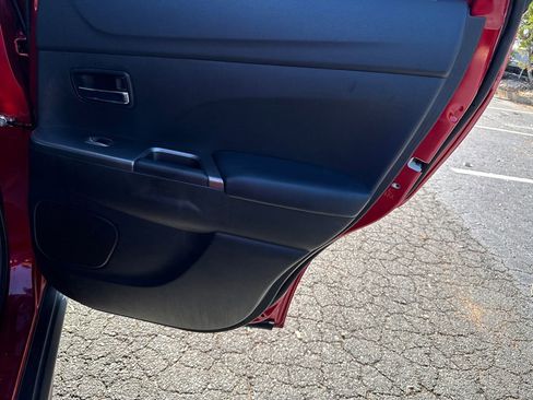 Used 2024 Mitsubishi Outlander Sport ES image 16