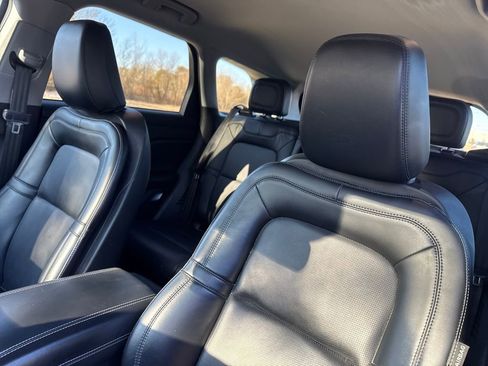 Used 2022 Lincoln Corsair AWD w/ Equipment Group 101A image 12