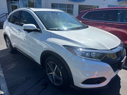 Used 2021 Honda HR-V EX image 2