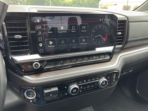 Used 2025 GMC Sierra 1500 SLT AWD/4WD image 21