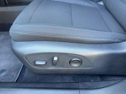 Used 2026 Chevrolet Equinox EV LT w/ Comfort Package AWD/4WD image 14