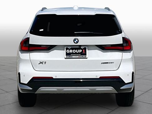 Used 2026 BMW X1 xDrive28i w/ Technology Package AWD/4WD image 4