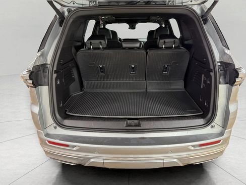 Used 2025 Buick Enclave Avenir w/ Super Cruise Package AWD/4WD image 15