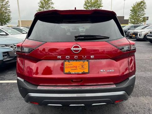 Certified 2023 Nissan Rogue SL w/ SL Premium Package AWD/4WD image 4