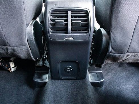 Used 2020 Ford Escape SE image 28