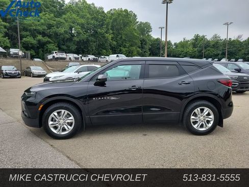 Used 2021 Chevrolet Blazer LT AWD/4WD image 2