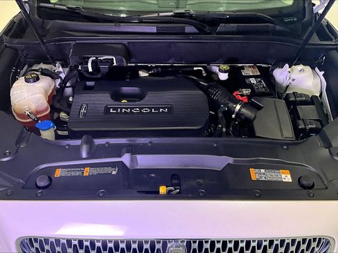 Used 2019 Lincoln Nautilus Reserve FWD image 30