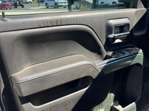 Used 2019 Chevrolet Silverado 1500 LT AWD/4WD image 6