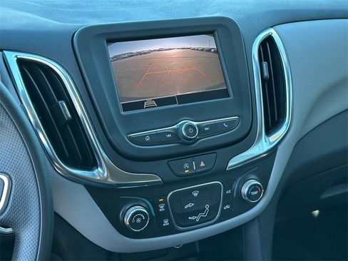 Certified 2024 Chevrolet Equinox LS w/ LS Convenience Package image 19