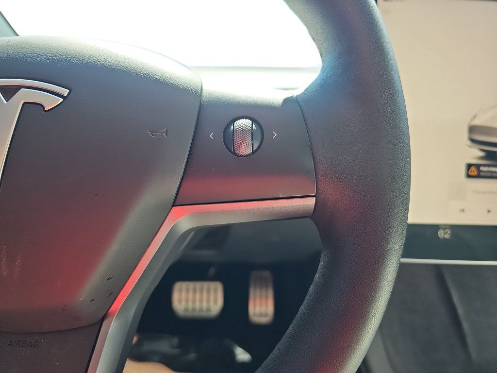 Used 2023 Tesla Model 3 Performance AWD/4WD image 18