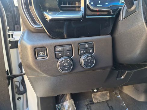 Used 2025 Chevrolet Silverado 1500 LT Trail Boss w/ Protection Package image 11